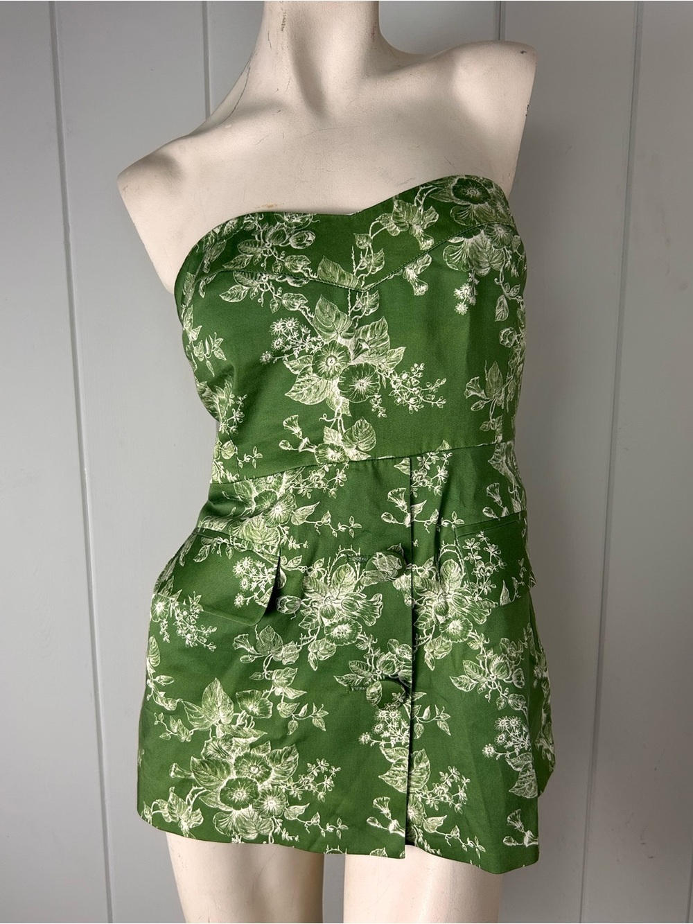 Tuckernuck Strapless Peplum Top Green Floral Corset Style Size L Preppy Summer